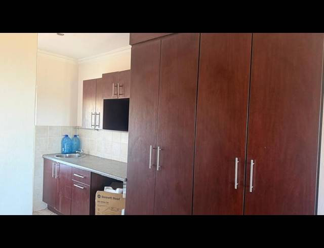 1 BEDROOM PROPERTY TO RENT IN ROCKLANDS